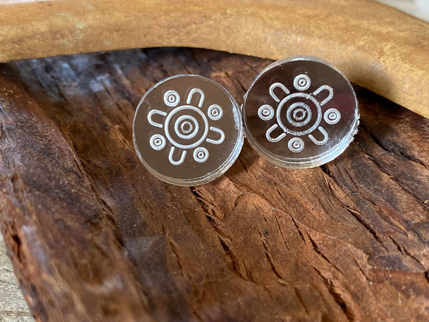 Family Meeting Place Studs